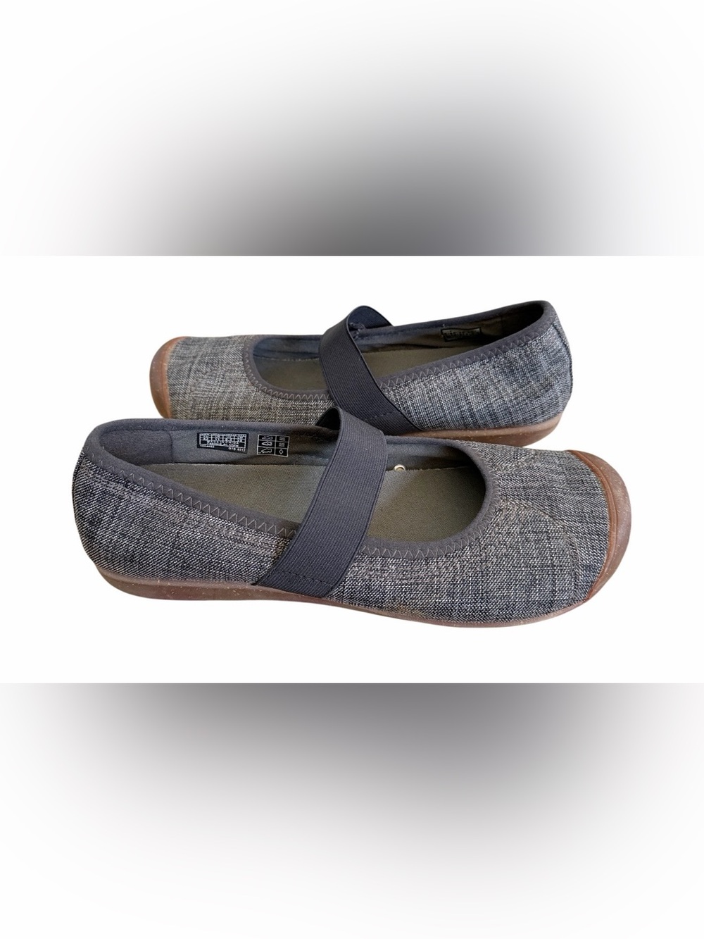 Keen Women's Gray Mary Jane Flats with Elastic Strap and Brown Trim